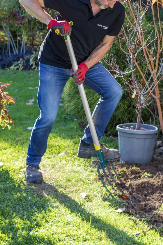 Nos nouveaux manches metalgrip® pour des outils de bêchage 25 % plus résistants