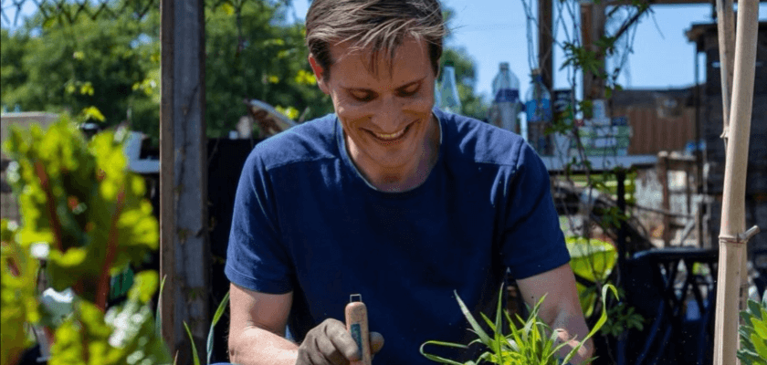 Avec l’Émietteur pour Biogrif 5 dents naturOvert®, jardinez au naturel !