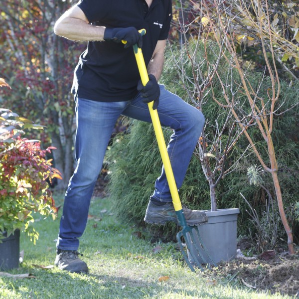 Fourche à bêcher à douille duopro 4 dents triangulaires 8mm 7